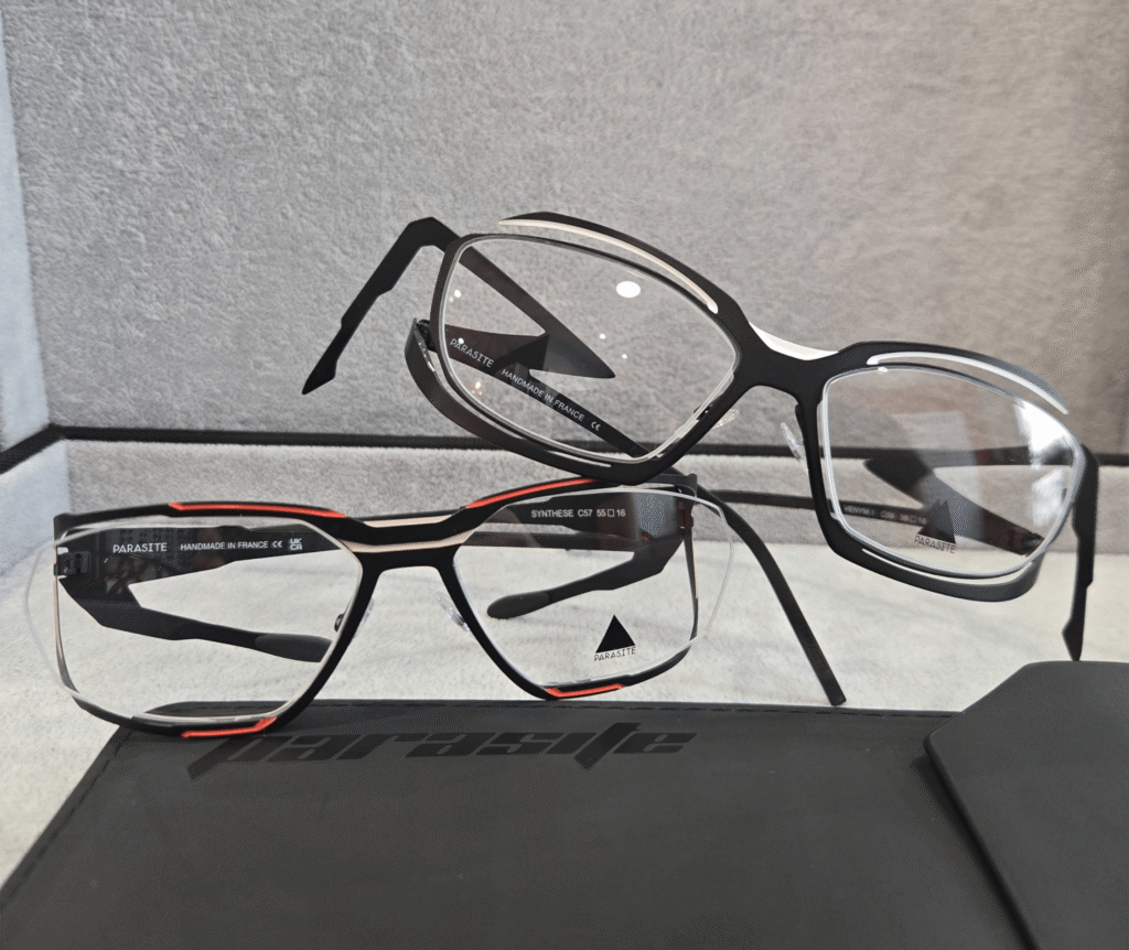 Montures noires créateurs Mondeville Optique